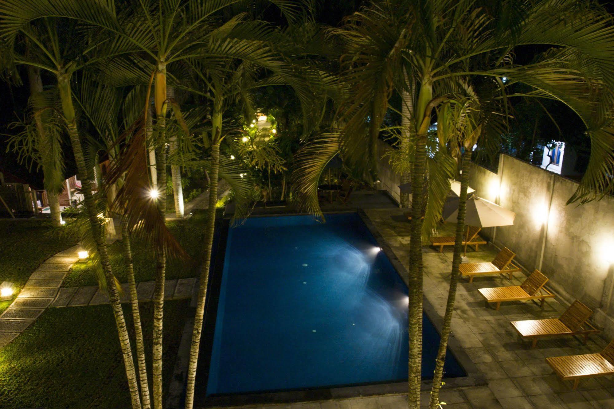 Hotel Bumi Aditya Senggigi Exteriör bild