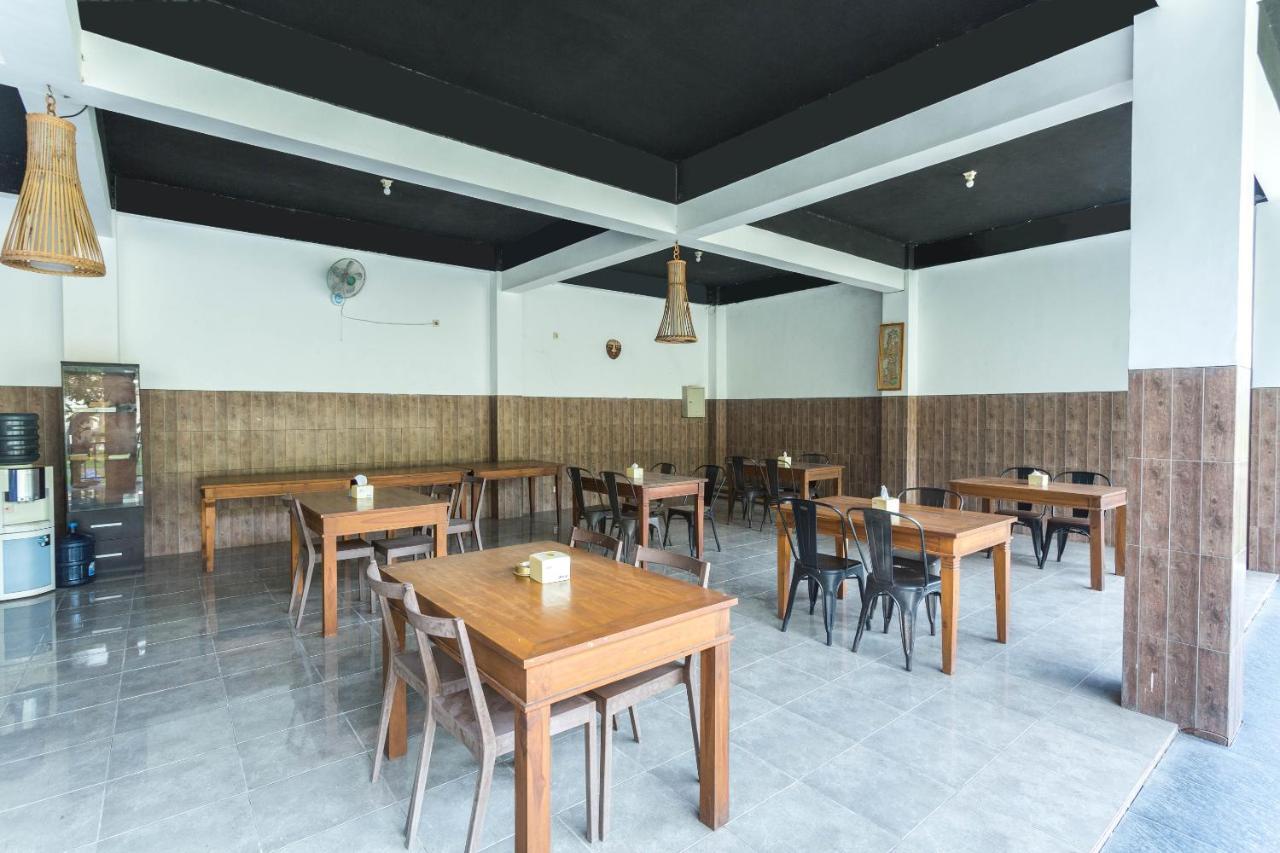Hotel Bumi Aditya Senggigi Exteriör bild