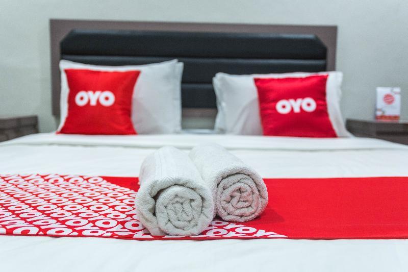 Hotel Bumi Aditya Senggigi Exteriör bild