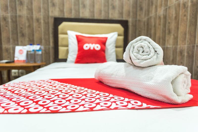 Hotel Bumi Aditya Senggigi Exteriör bild